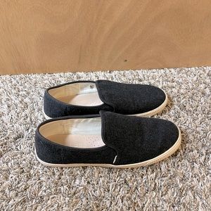Toms slip on wool size 8